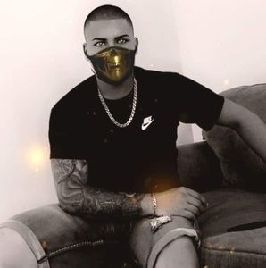 Meet your Posher, Jonathan